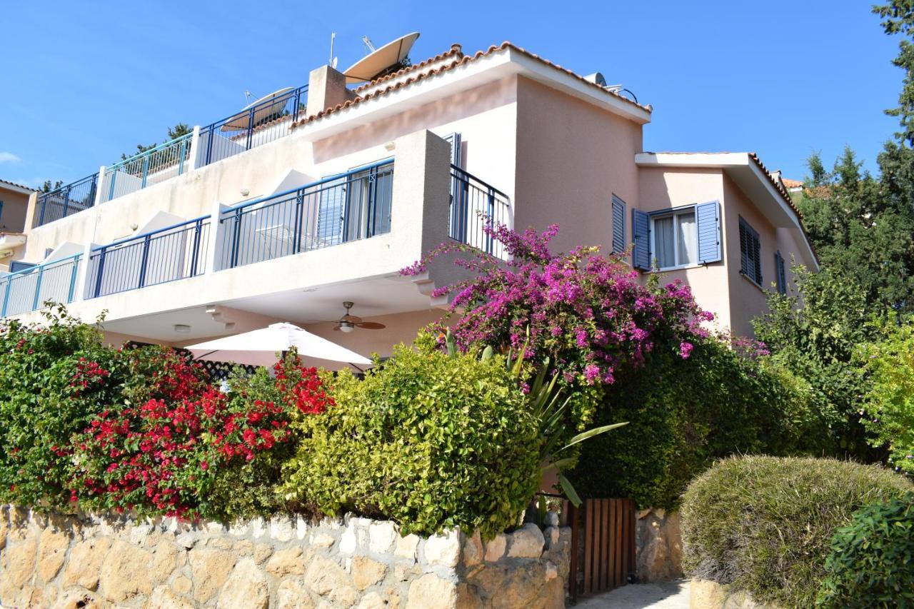 Townhouse In Paradise Gardens Paphos Extérieur photo
